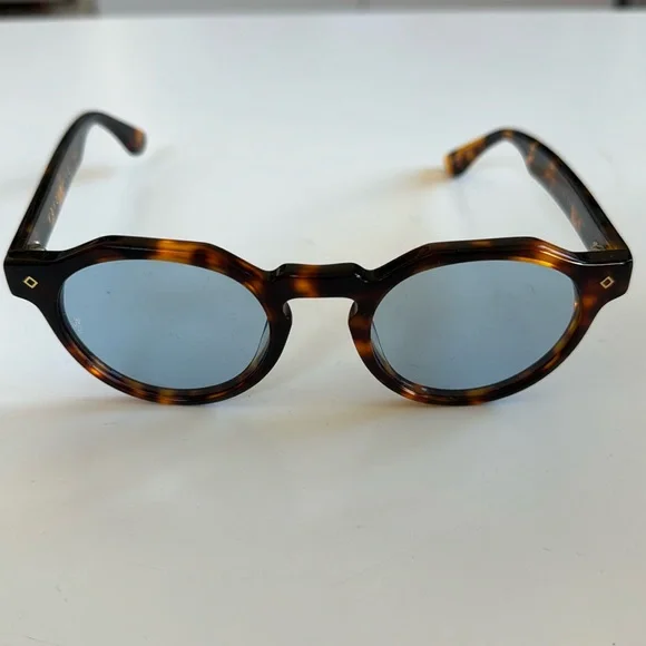 WONDERLAND | Accessories | Wonderland Fontana Sunglasses  display picture 2